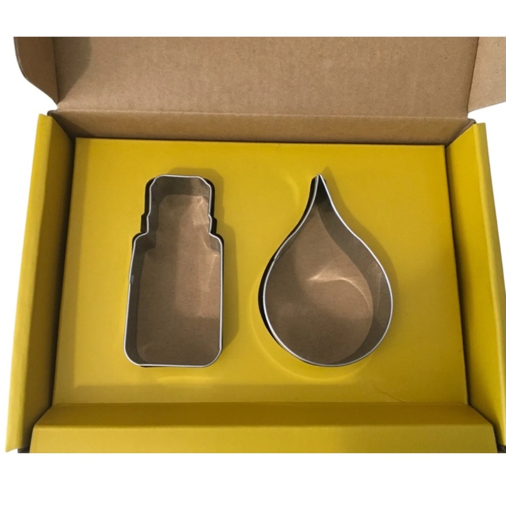 ✨ NIB doTERRA Cookie Cutter Set – Oil Drop & Bottle Shapes ✨
